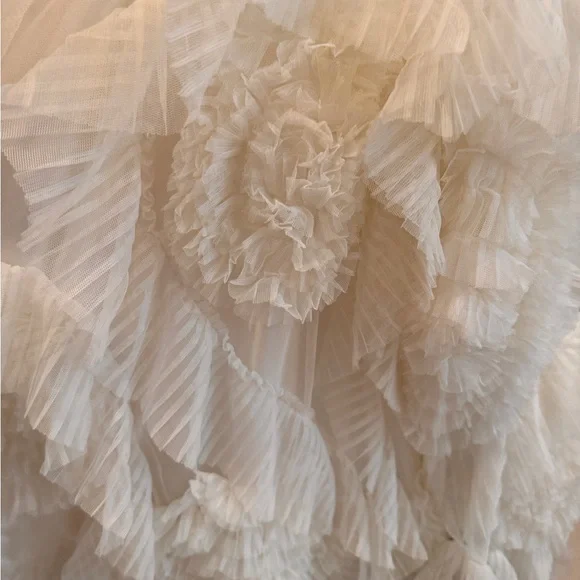 Dollcake Ivory Lace Ruffled Dress